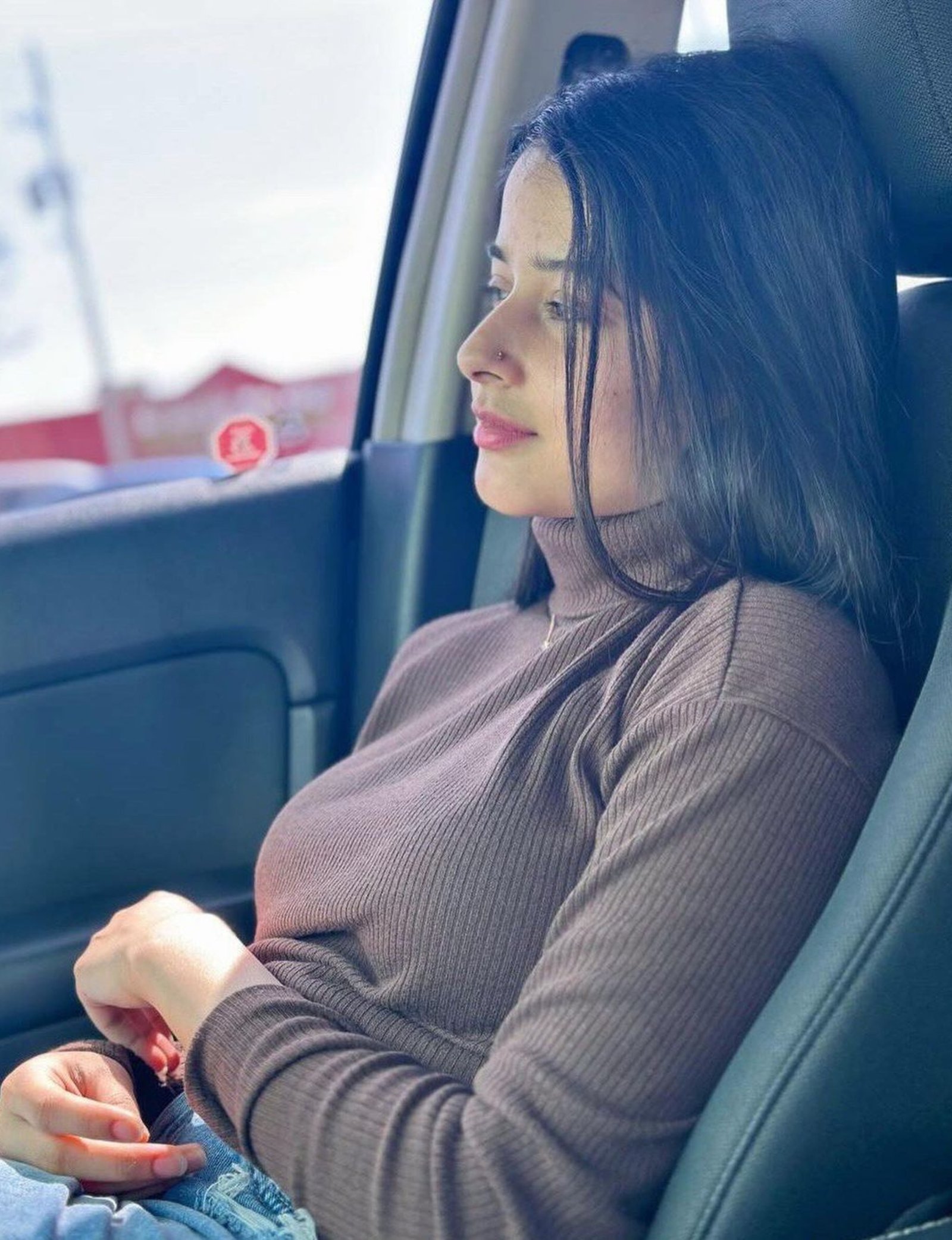 Portrait — 01 — CaptivateX